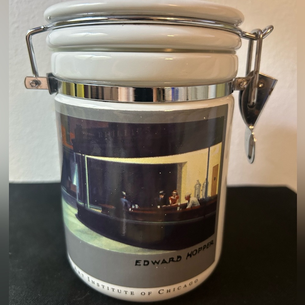 Art Institute of Chicago Edward Hopper. “Nighthawks” COPCO sealed canister. 1993